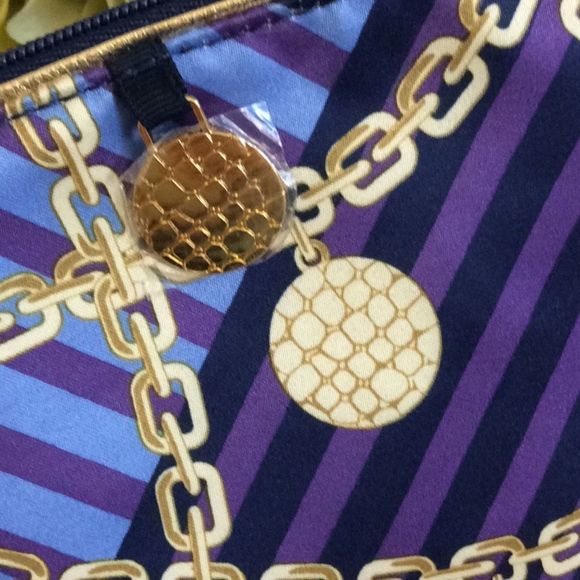 Beautiful NEW 💞EL makeup case - Picture 4 of 8